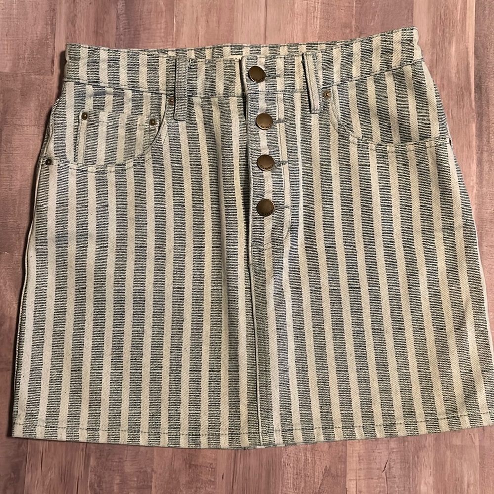 Billabong Cute as Indigo Skirt Stripe Button Fly Size 27 EUC